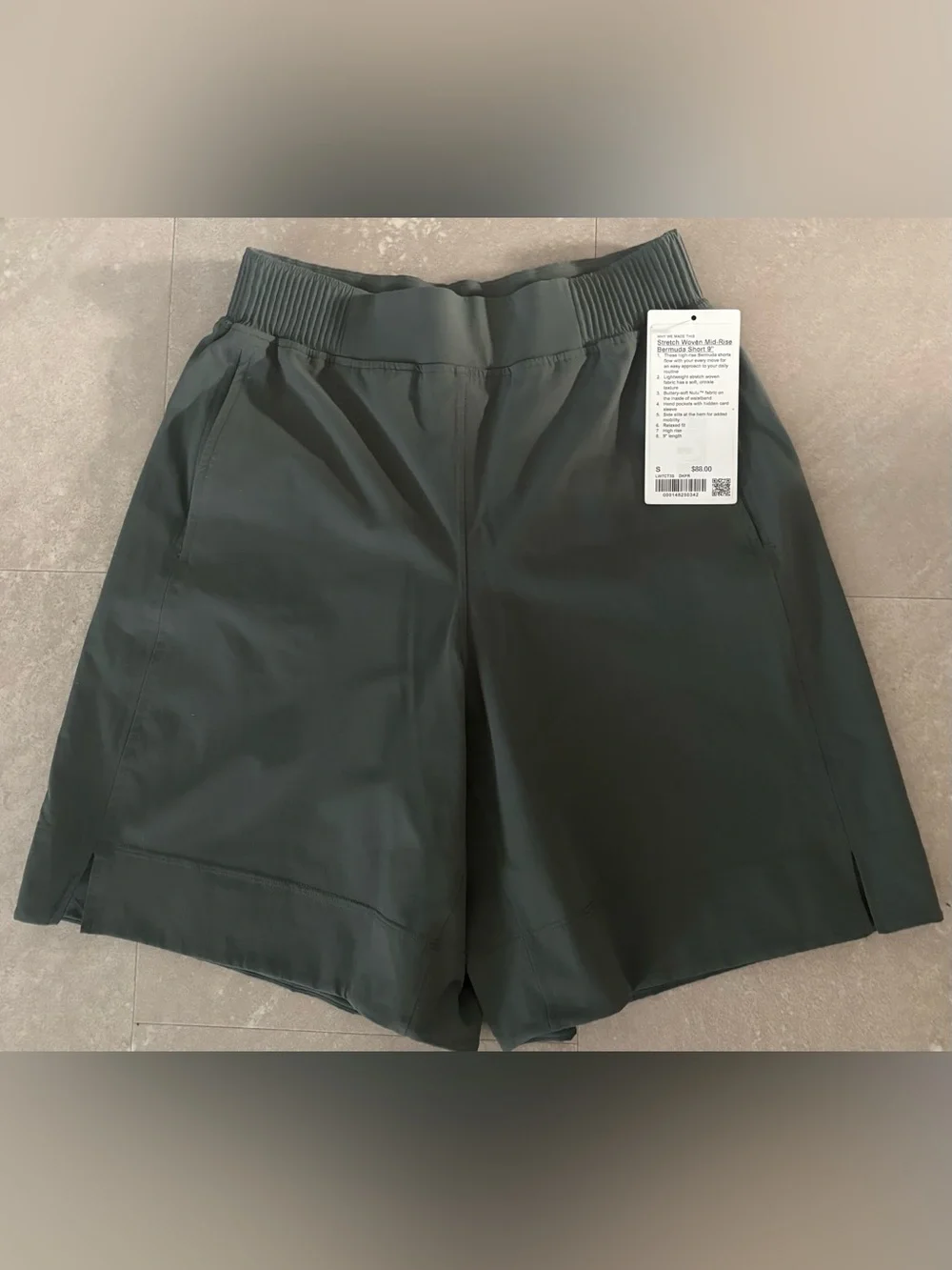 Lululemon Stretch Woven Mid -Rise Short - Picture 1 of 6